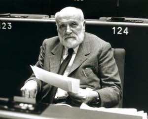 Altiero Spinelli al Parlamento europeo - 1984